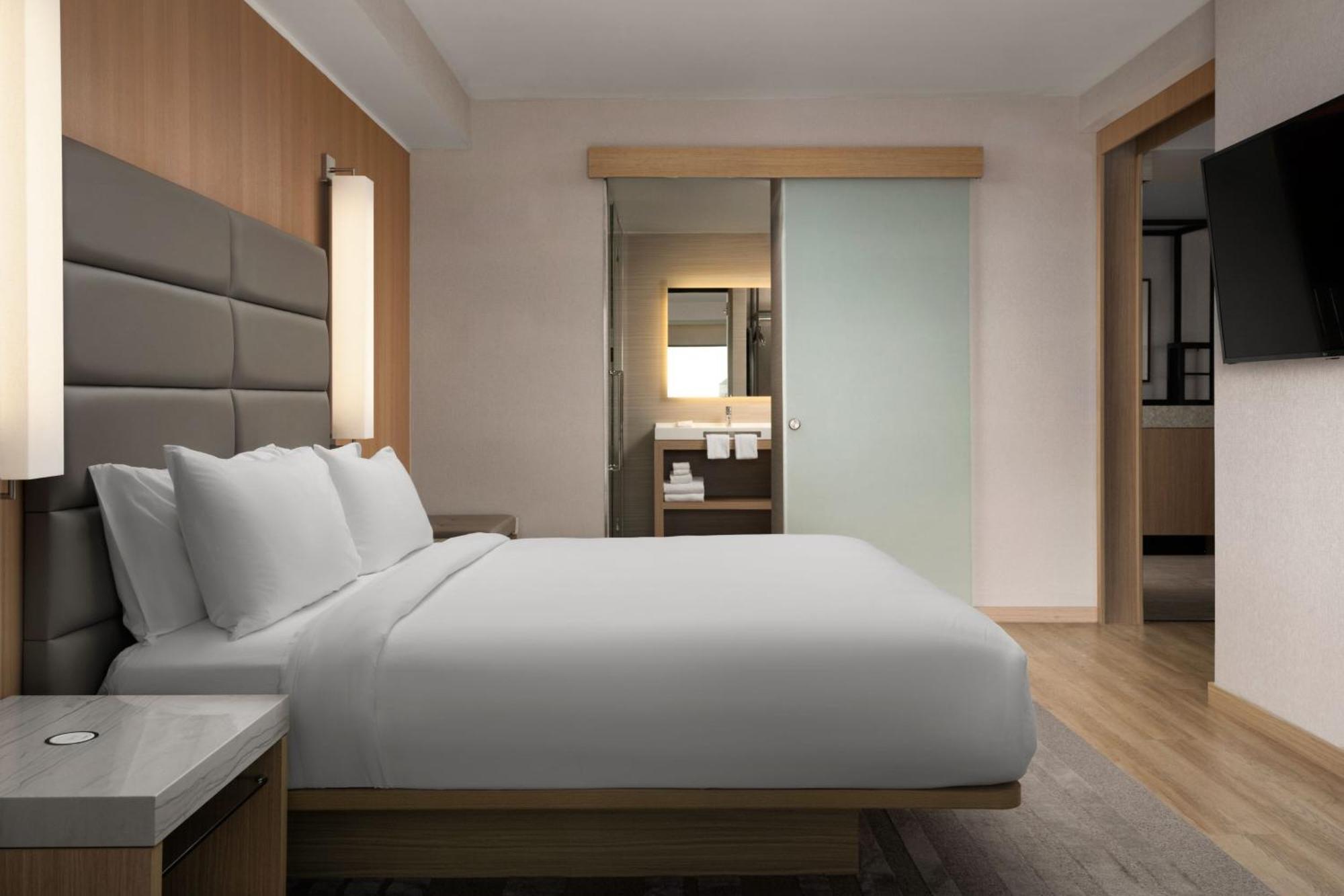 Ac Hotel By Marriott Phoenix Downtown Bagian luar foto