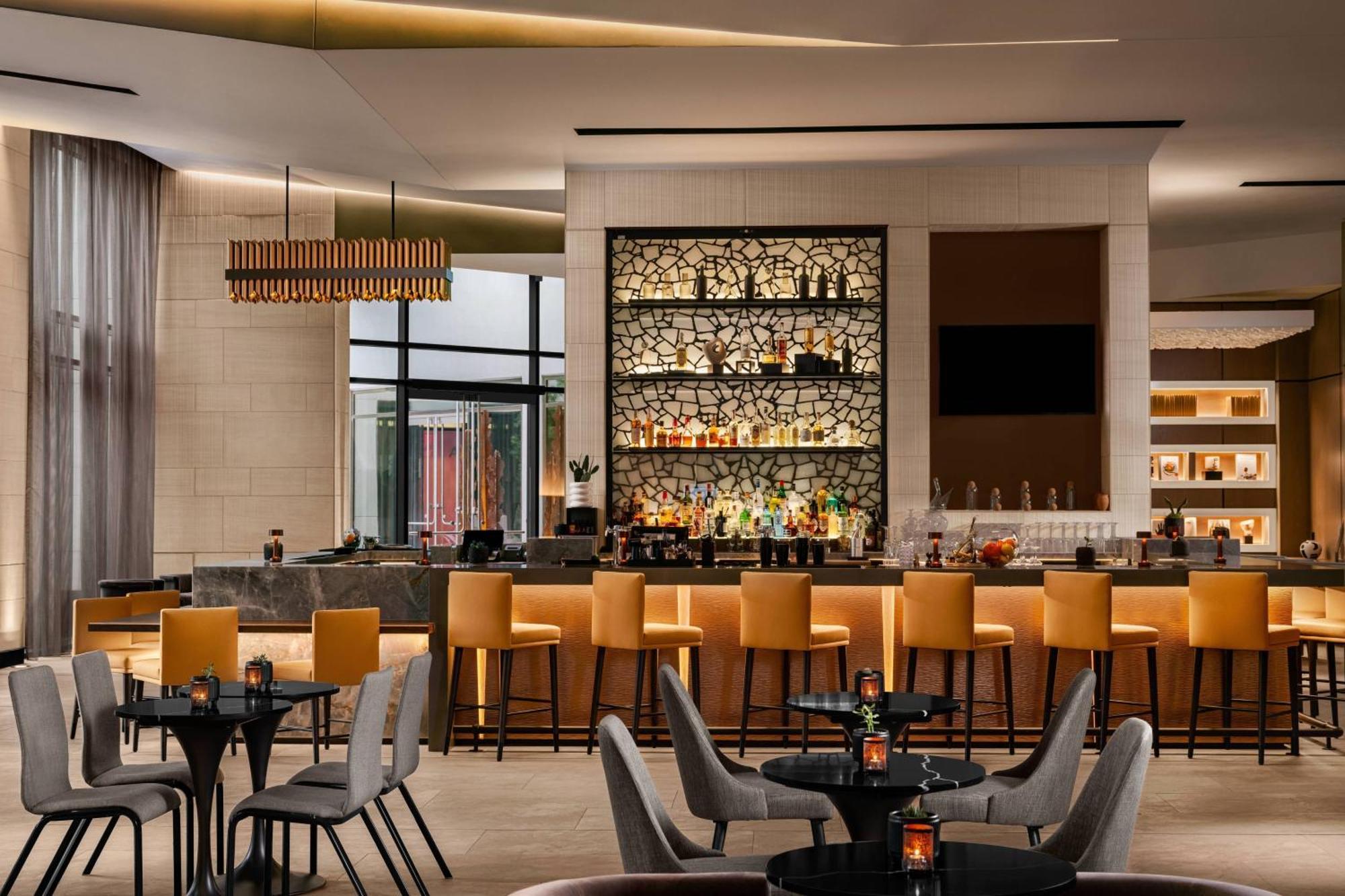 Ac Hotel By Marriott Phoenix Downtown Bagian luar foto