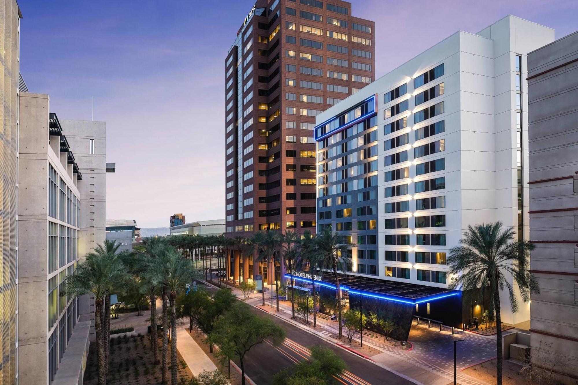 Ac Hotel By Marriott Phoenix Downtown Bagian luar foto